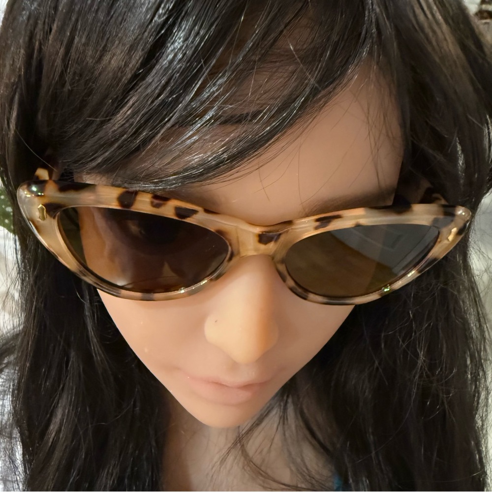 Tortoiseshell Cat-Eye Sunglasses - Brown Lenses - Picture 6 of 16
